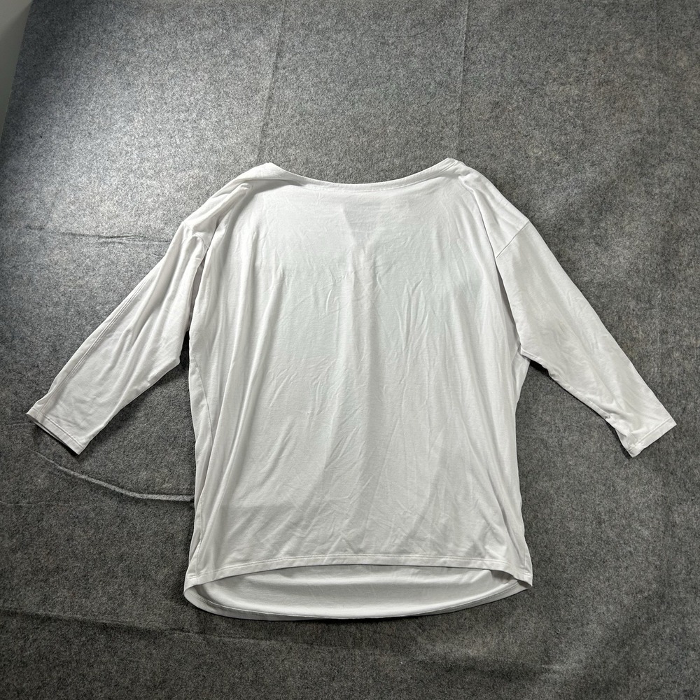 Athleta Top Women's Medium Tranquility 3/4 Sleeve Top Keyhole Back White